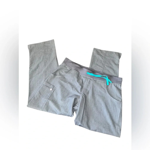 FIGS Kade Cargo Scrub Pants for Women - Graphite, size Large - Picture 2 of 9